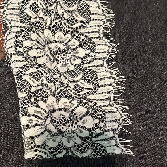 Women’s J. Crew Domain Sleeve Sweater, size Large - Picture 2 of 6